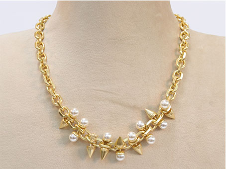 Pearl studs link chain