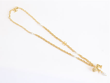 Lion and pearl drop link double C chain