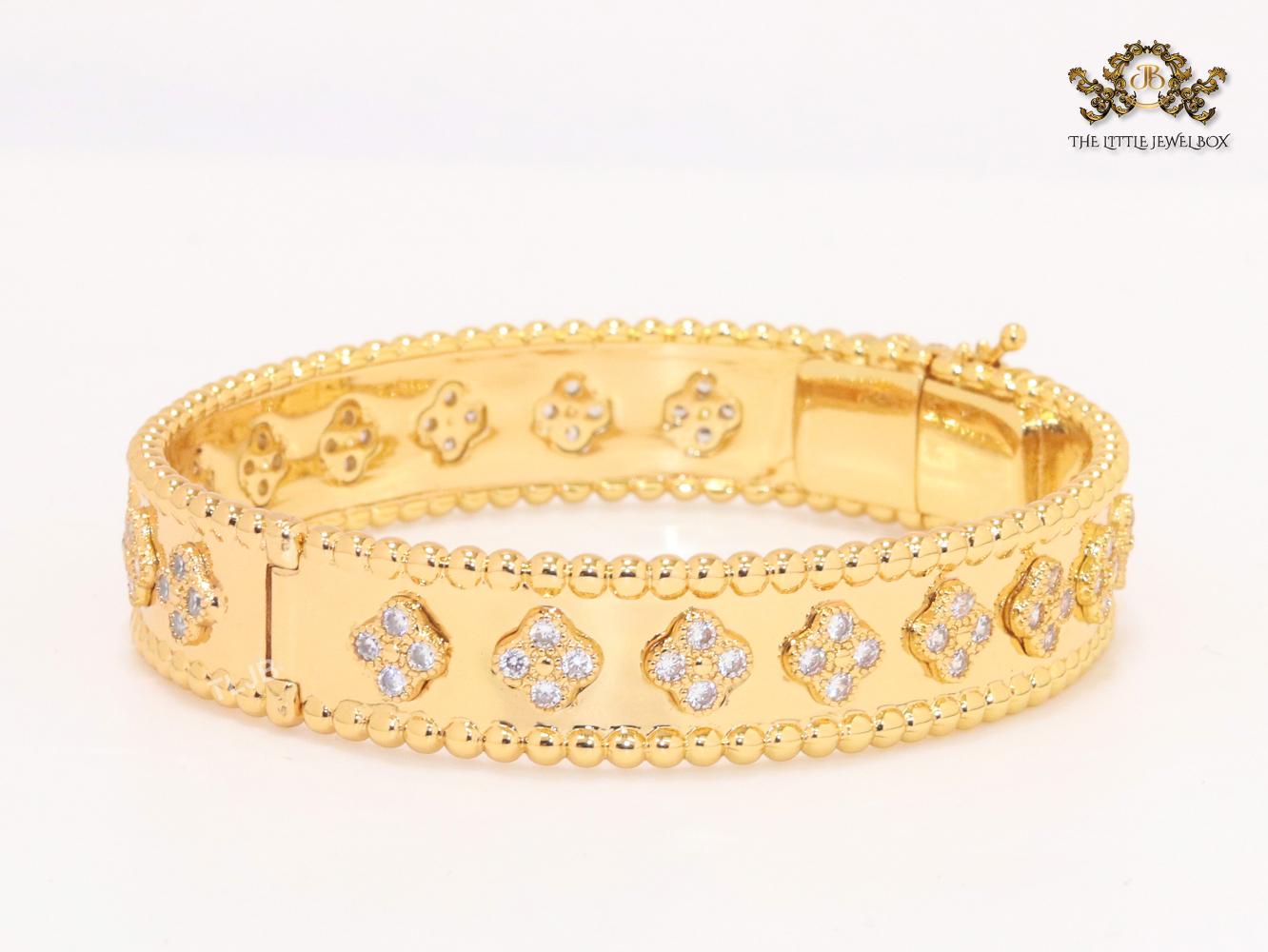 Gold clover motif CZ bracelet