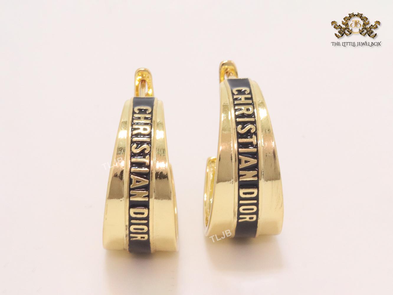 Alphabet CD black & gold hoops