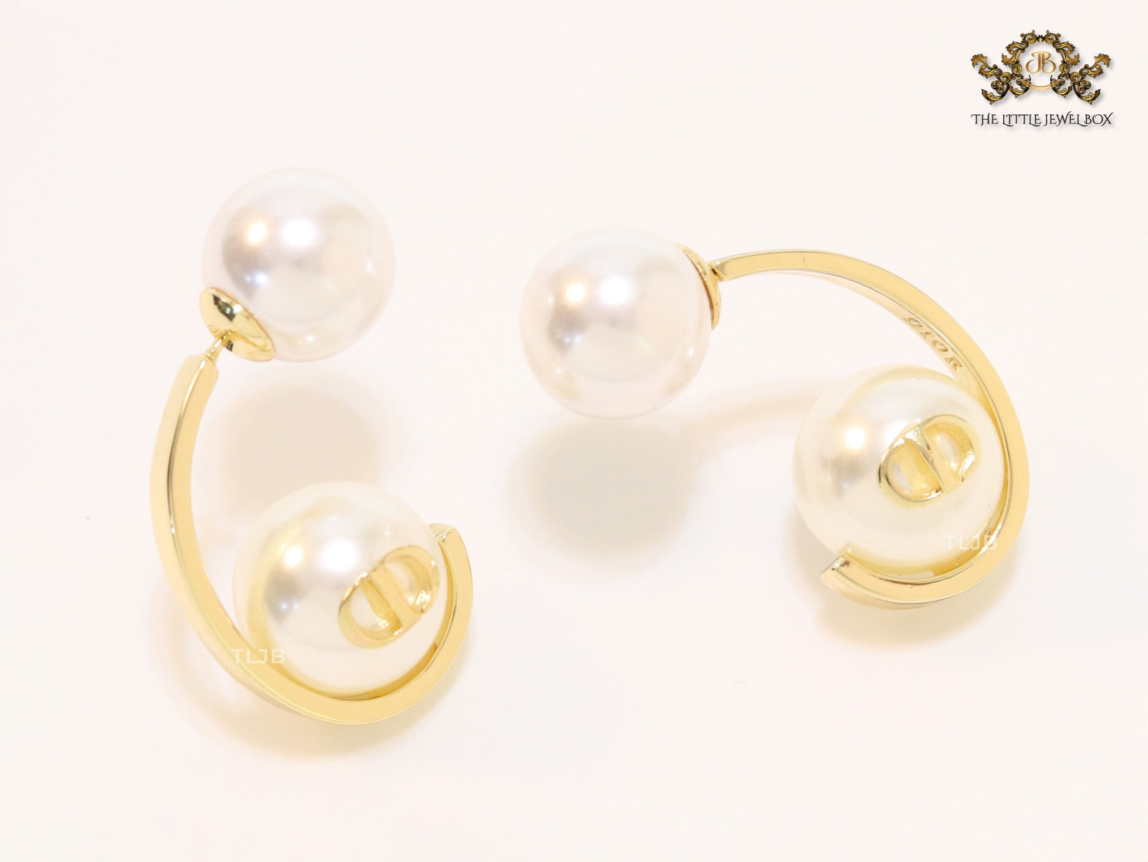 Alphabet C and D pearl and gold dangles