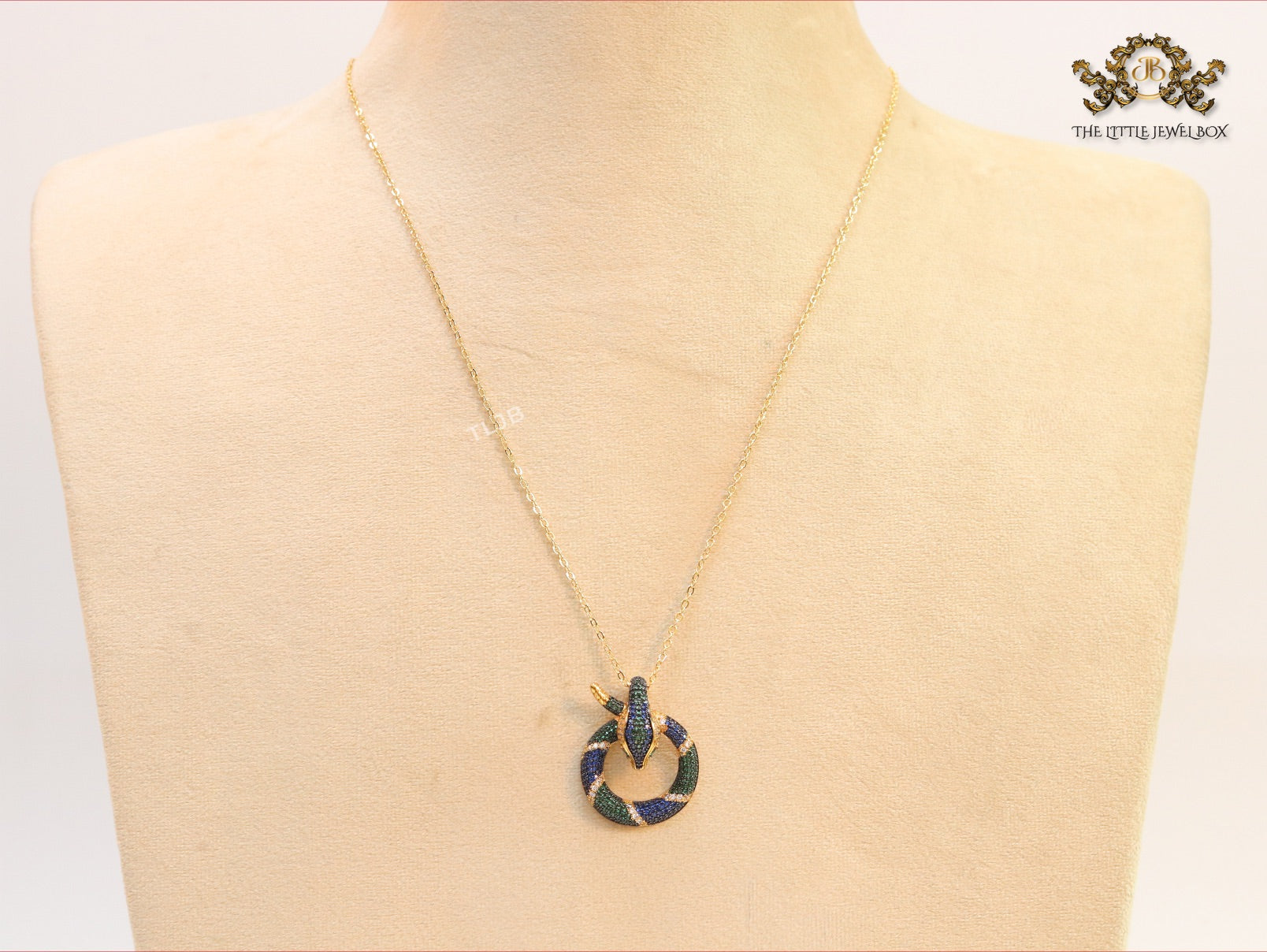 Round snake chain with CZ