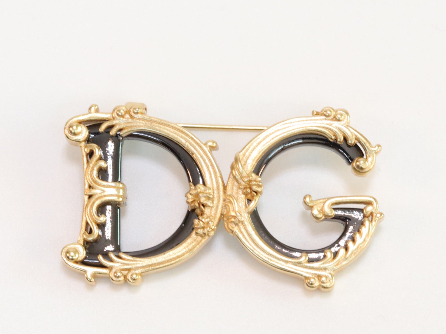 Alphabet D G gold plated brooch