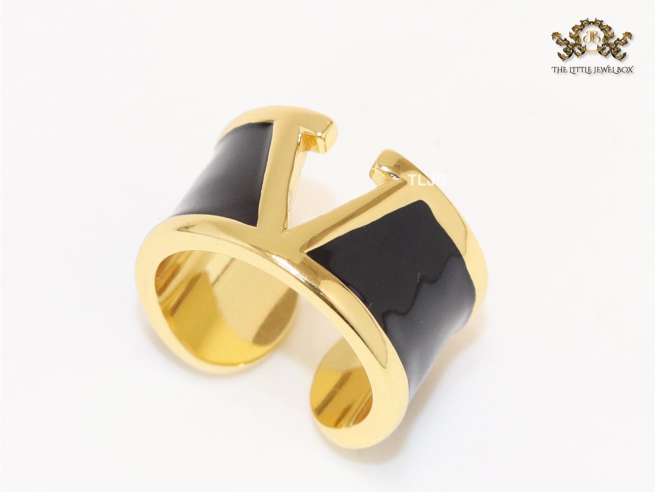 Open V and blak enamel bold ring
