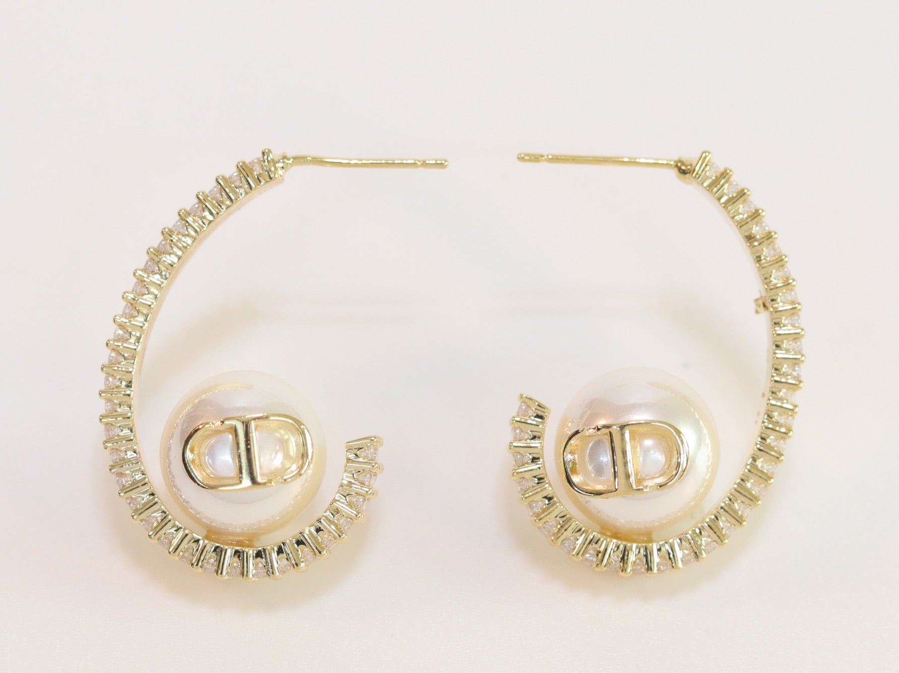 Alphabet C and D pearl gold dangles