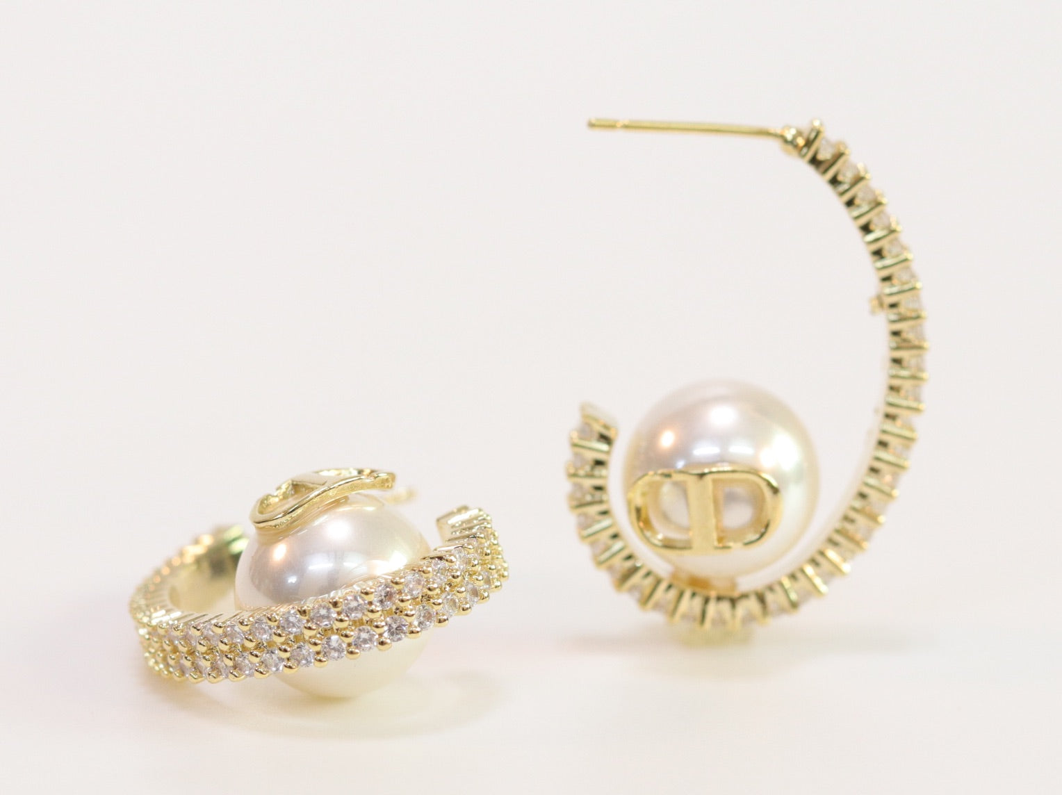 Alphabet C and D pearl gold dangles