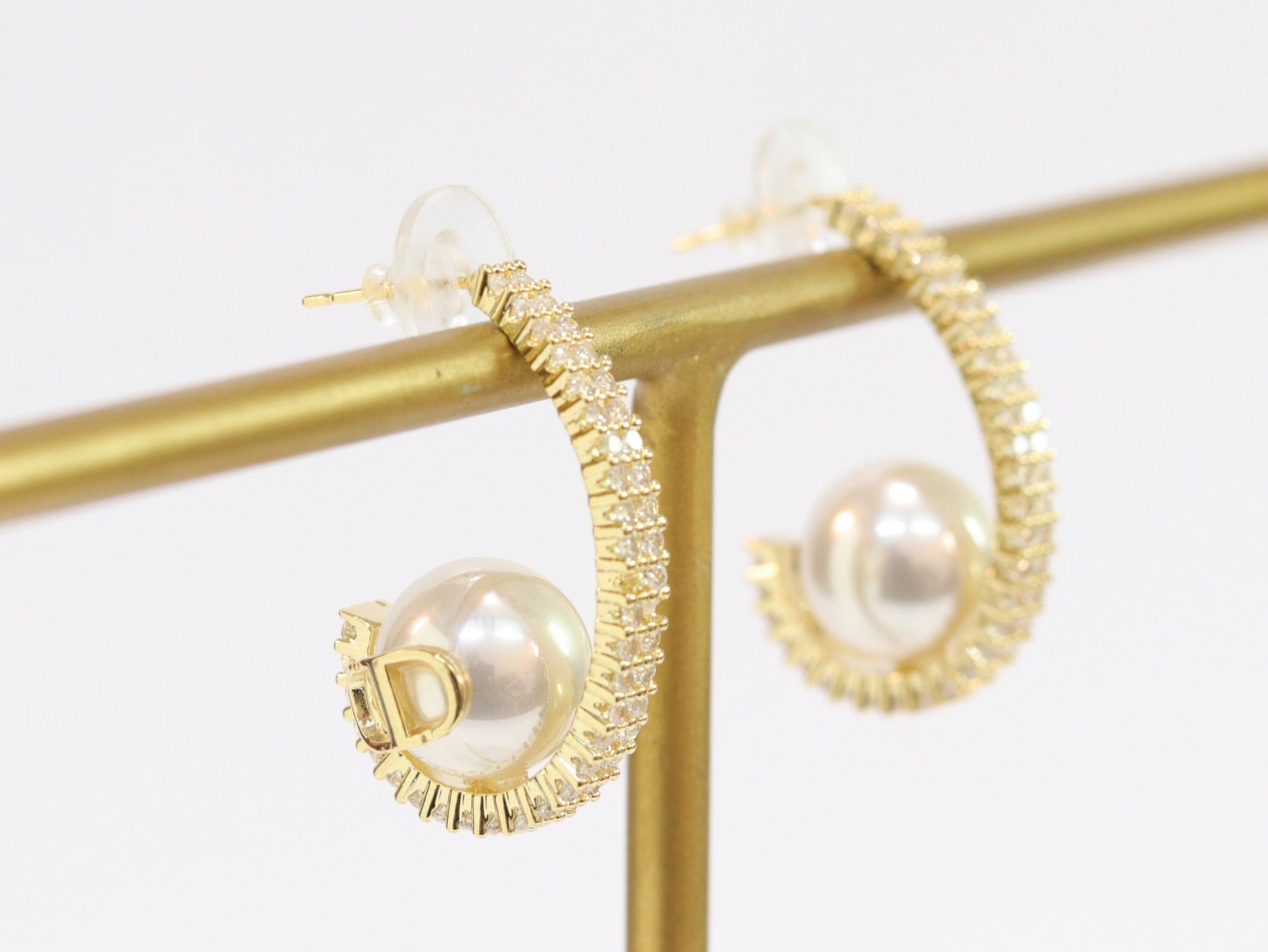 Alphabet C and D pearl gold dangles