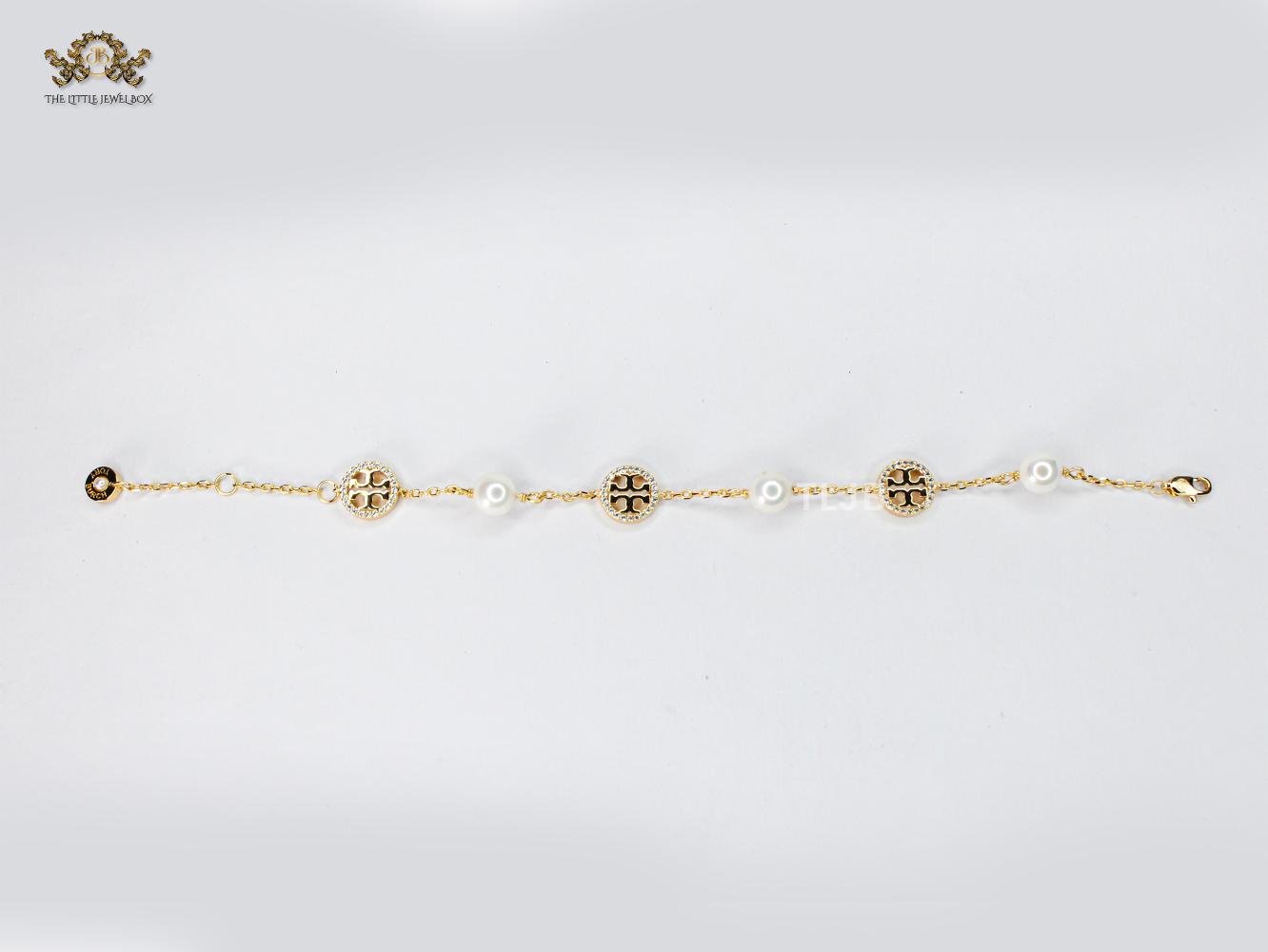 Alphabet T chain pearl studded bracelet