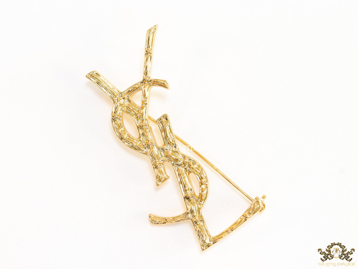 Glossy finish gold plated alphabet brooch