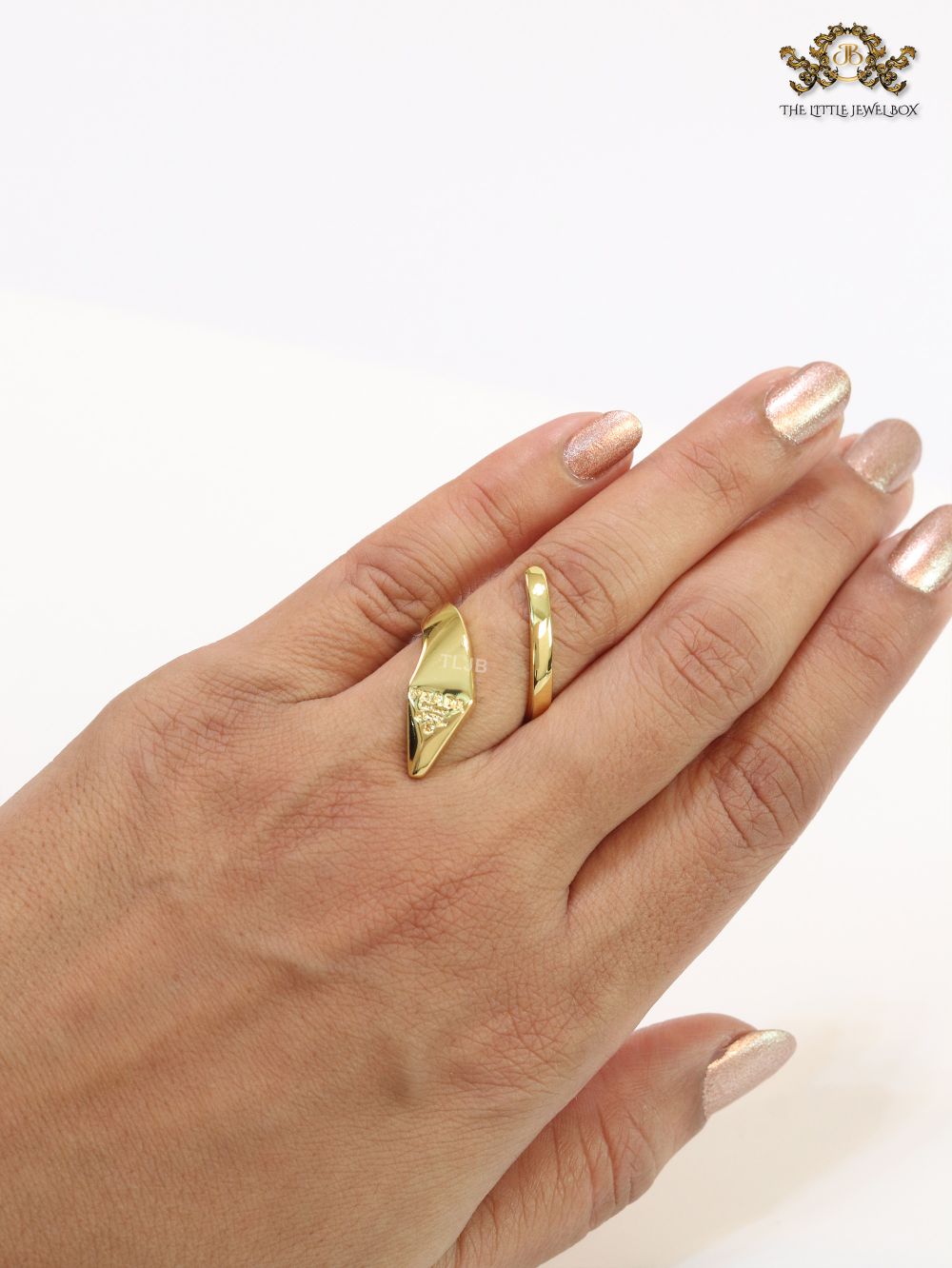 Matt gold plated snake ring
