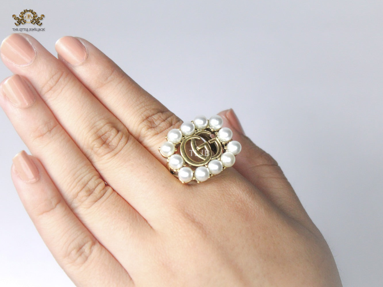 Double G Pearl Antique Ring