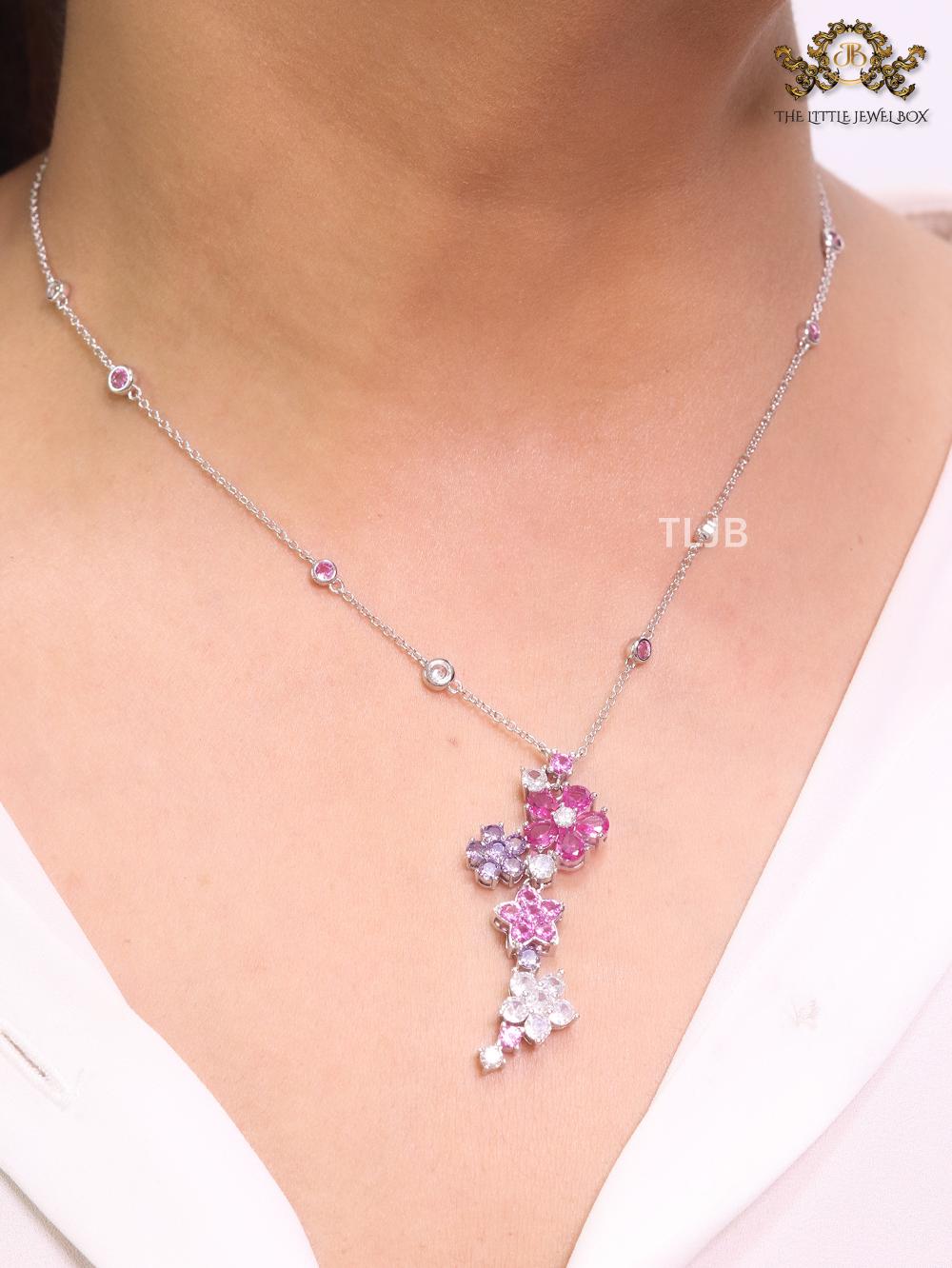 Silver floral sleek VC chain