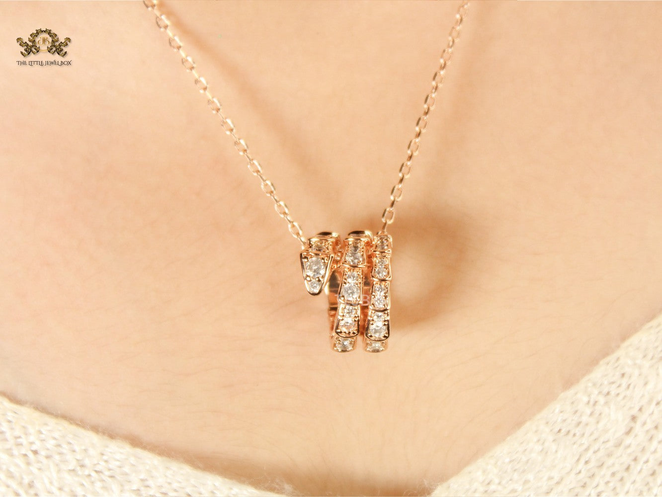 Snake pendant rose gold necklace