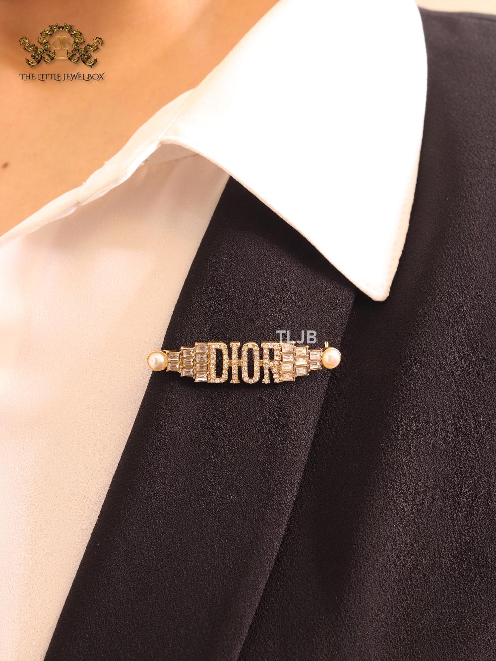 Alphabet CD sleek brooch