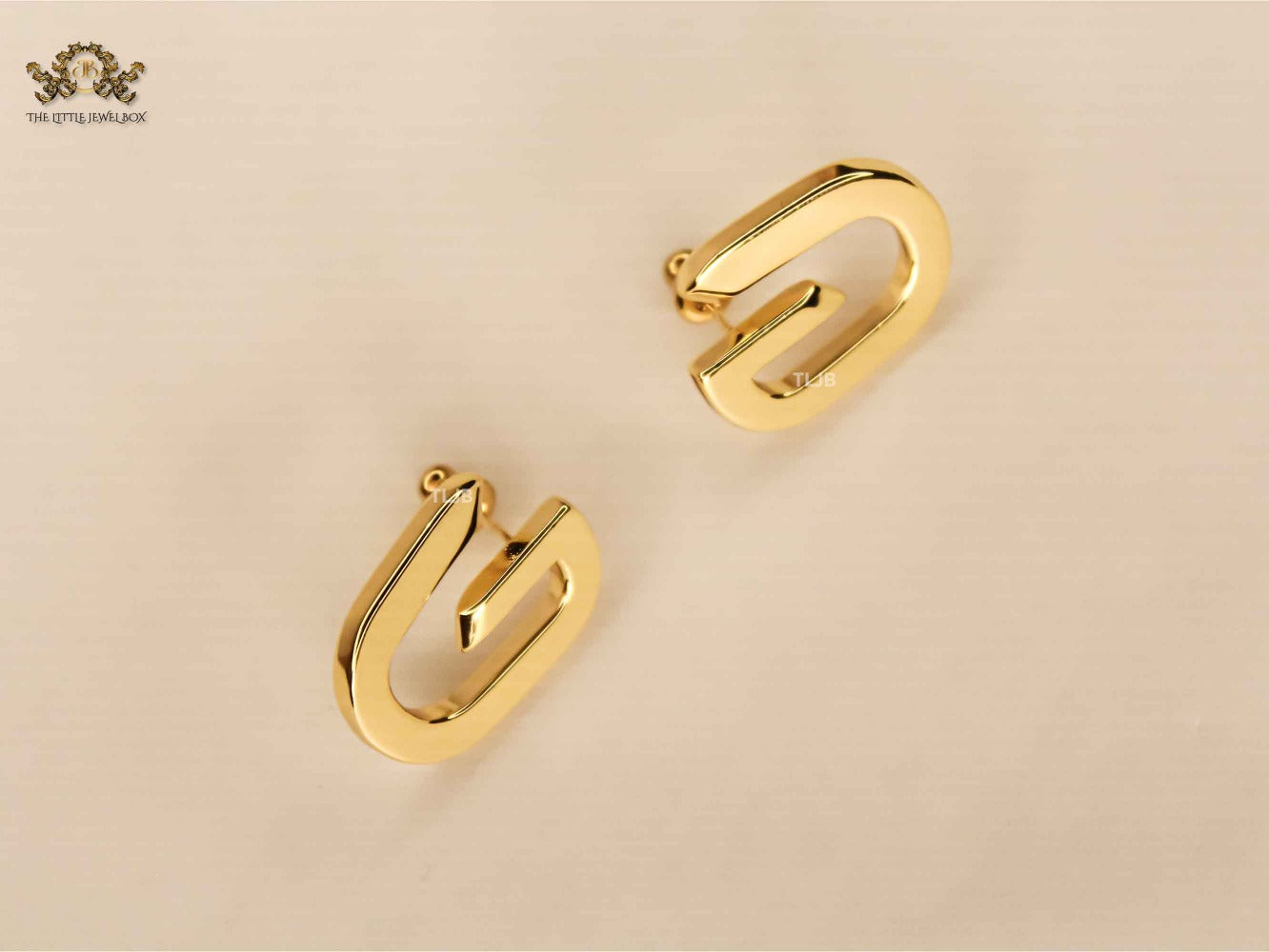 Alphabet G Golden Curve Studs