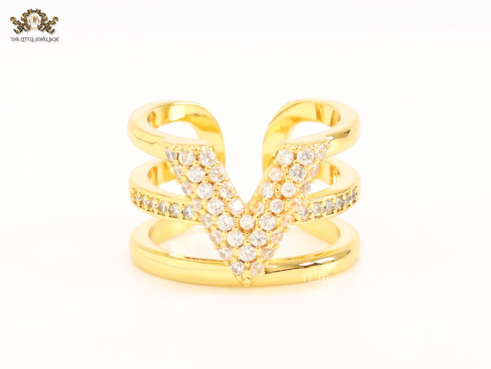 3 layer alphabet V cz band ring
