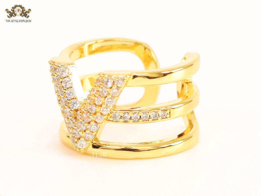 3 layer alphabet V cz band ring