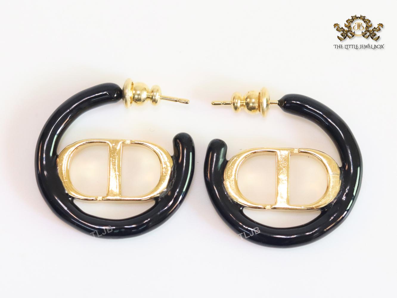 Alphabet CD black hoops