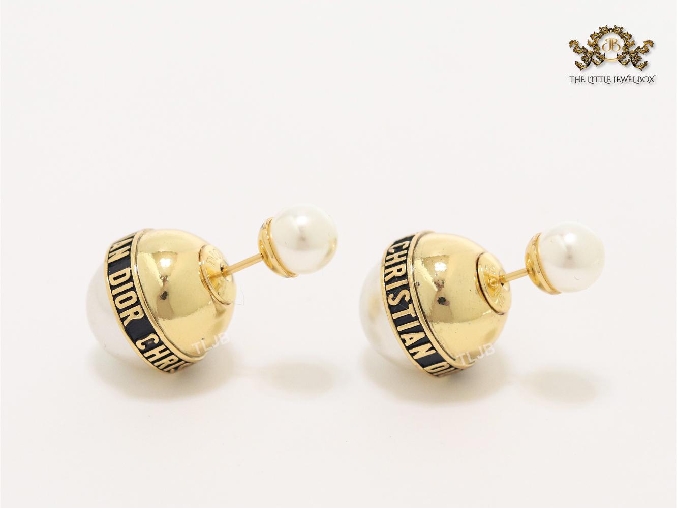 Alphabet CD white and gold bomber studs