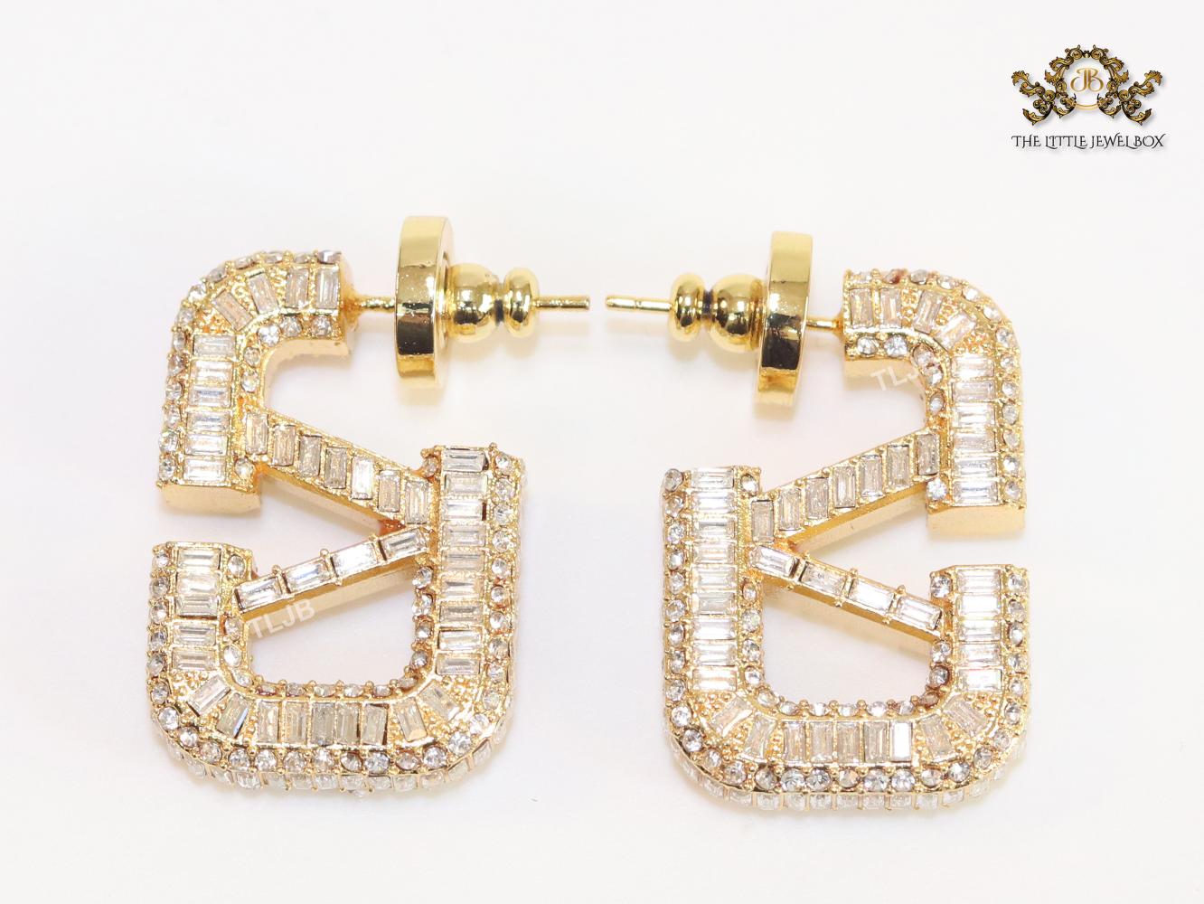 Alphabet open V small rectangle hoops with cz baguette