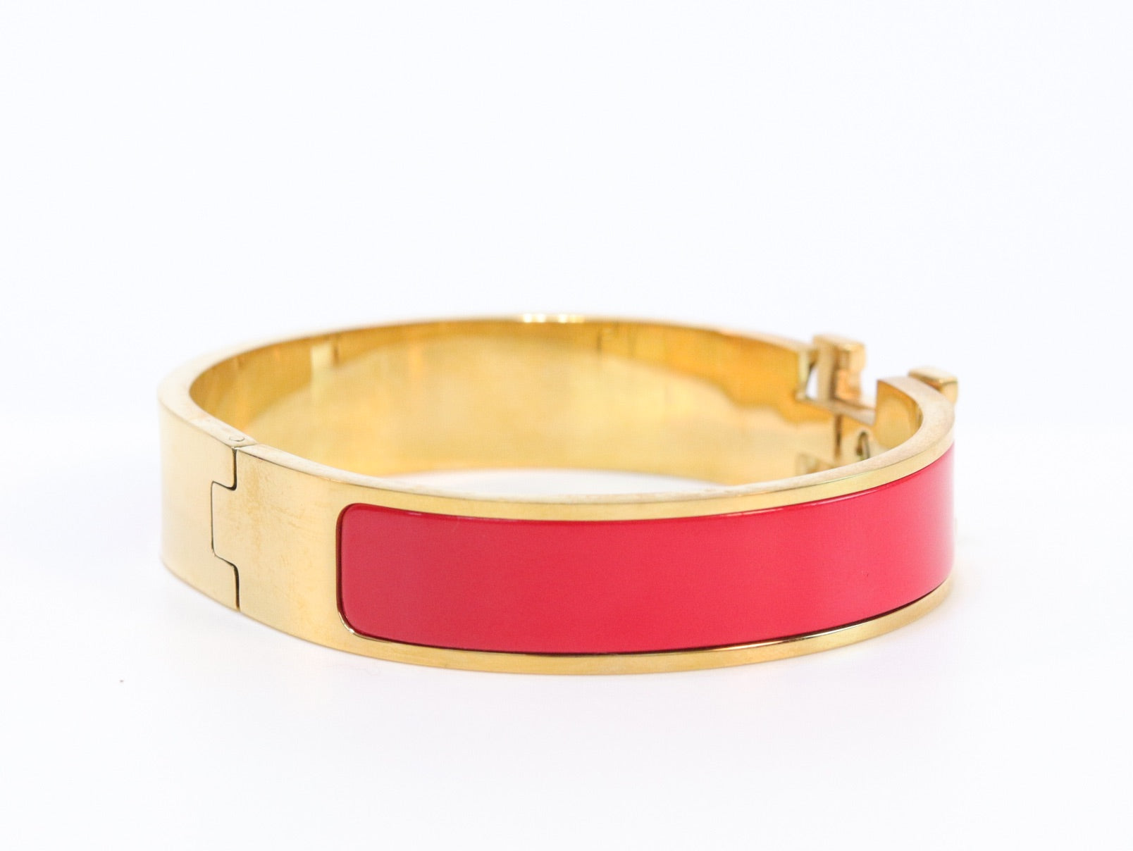 Alphabet H red 12 mm bracelet in gold