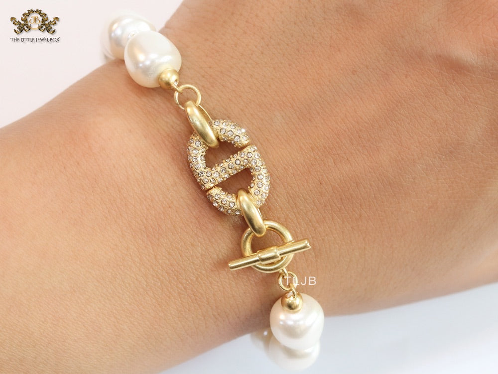 Alphabet C&D openable gold CZ pearl link bracelet