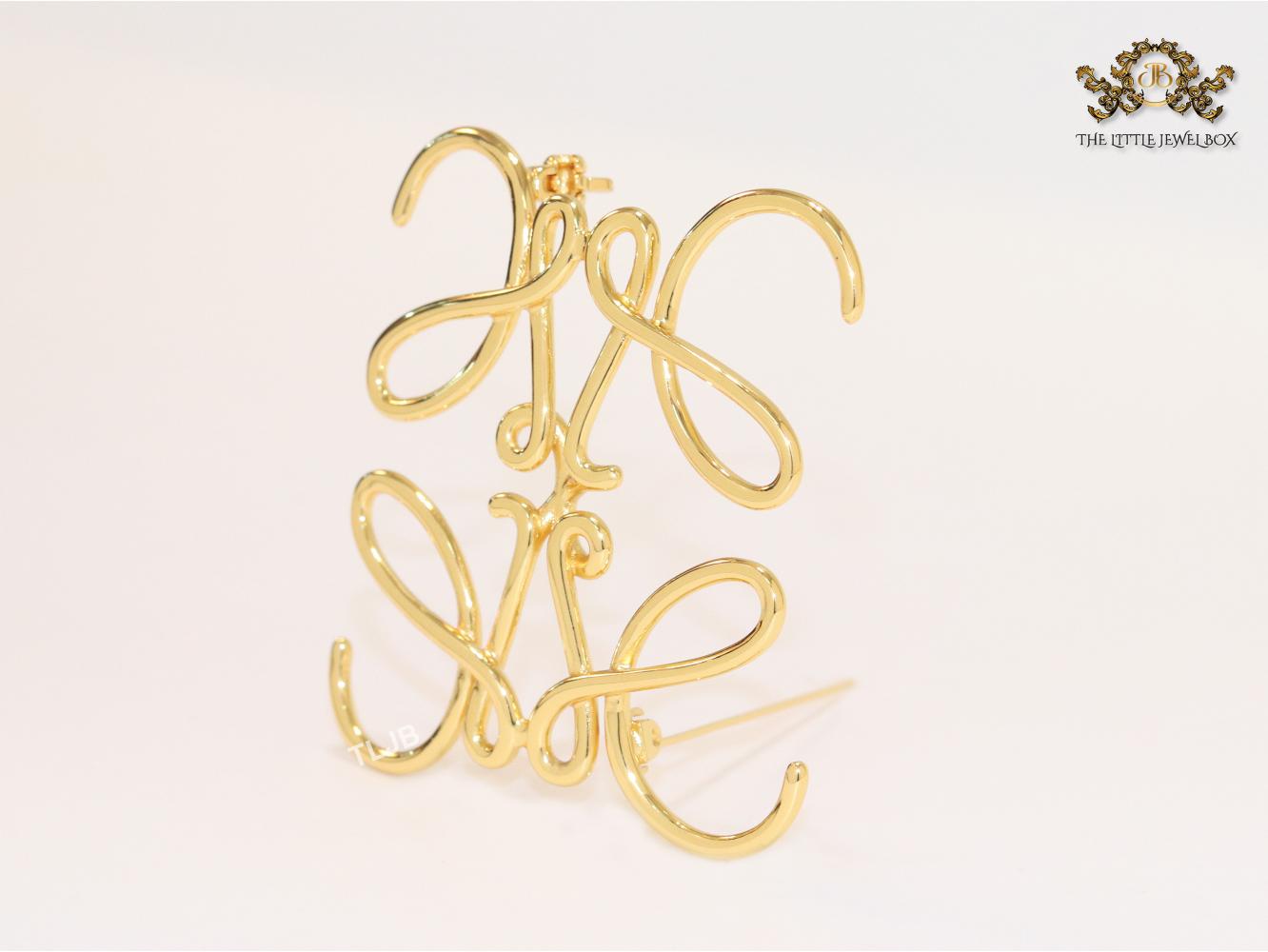 Alphabet LW Plain sleek brooch