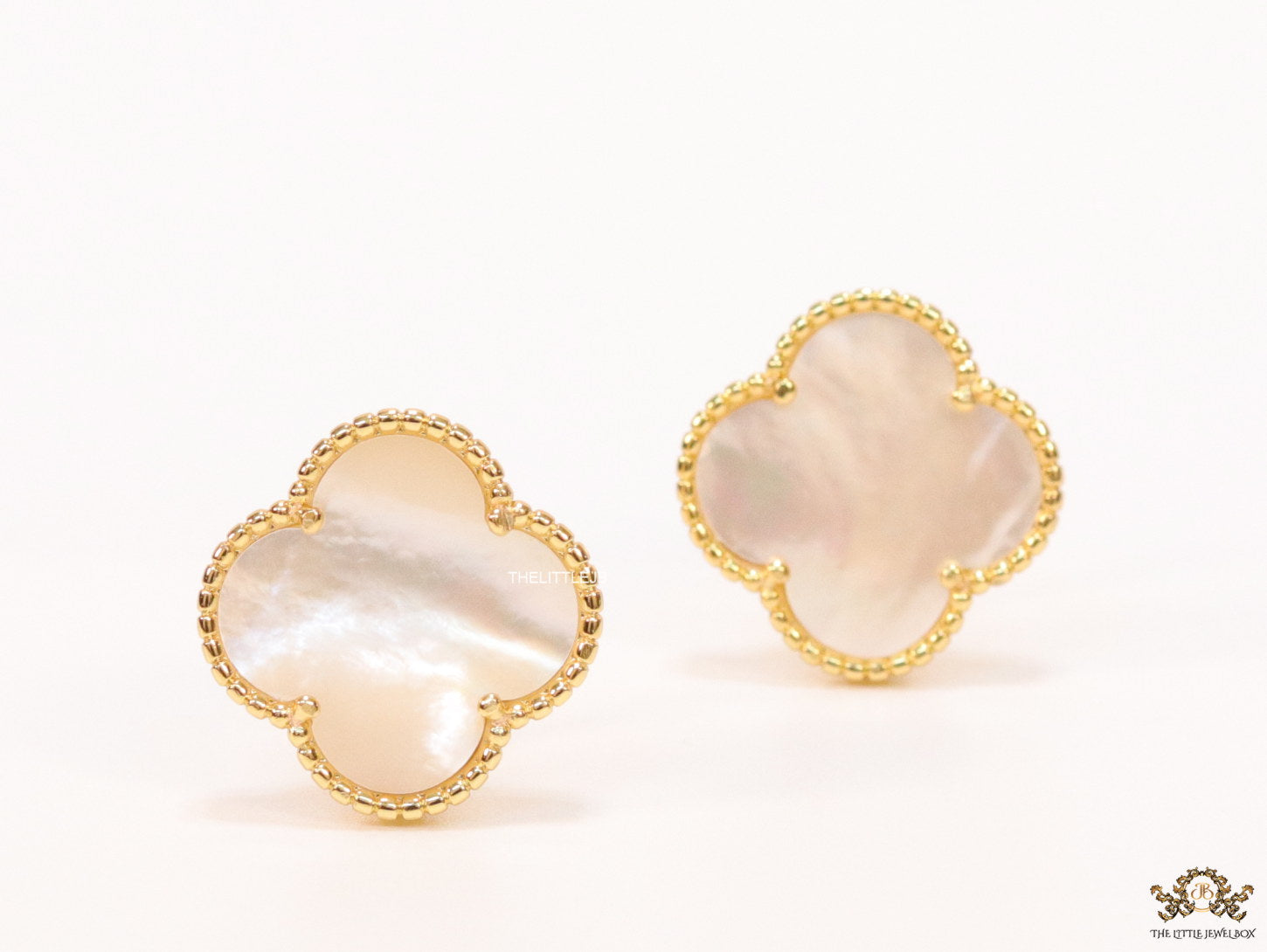 MOP clover stud earrings in gold plating