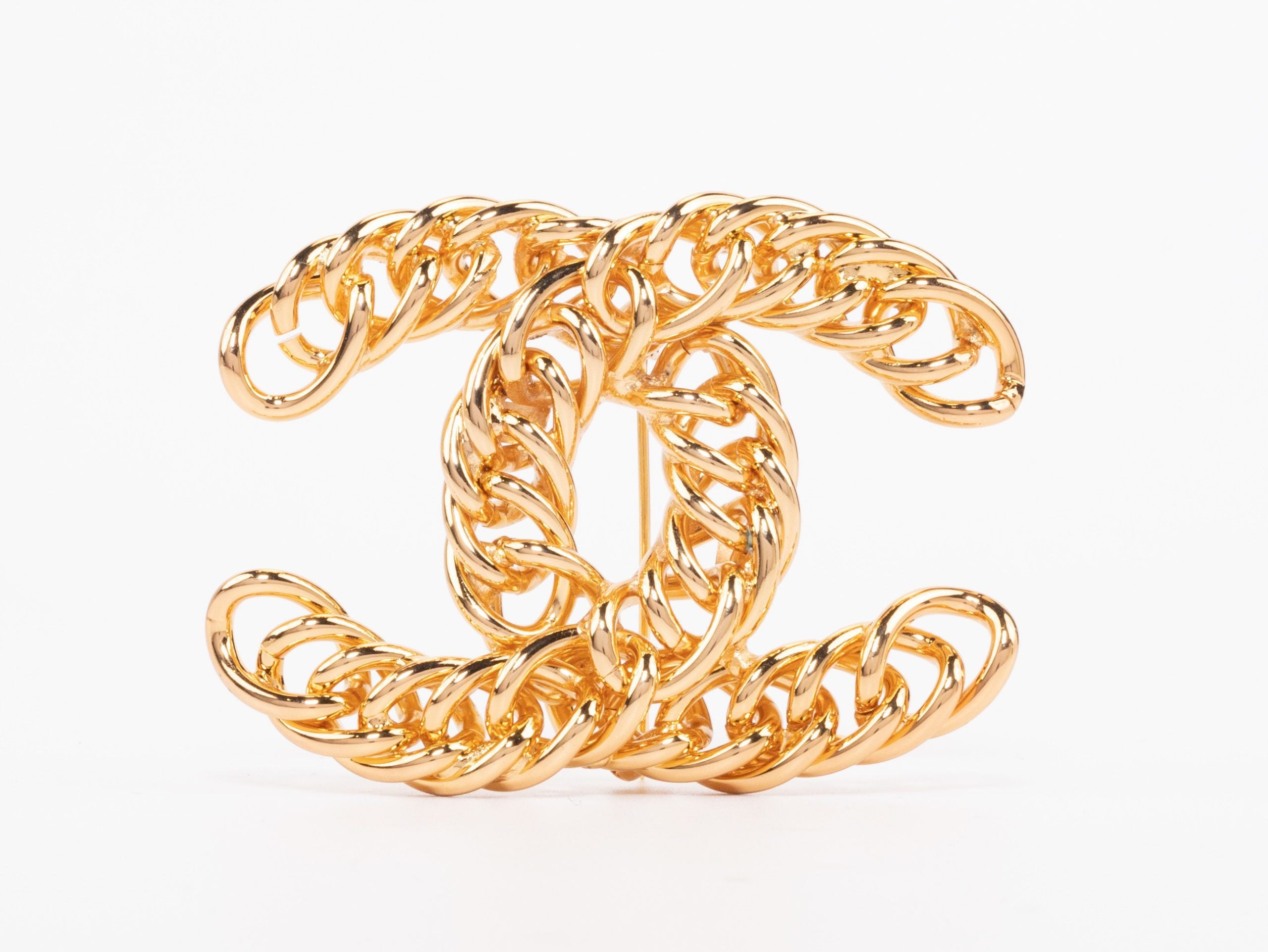 Gold Double C chain brooch
