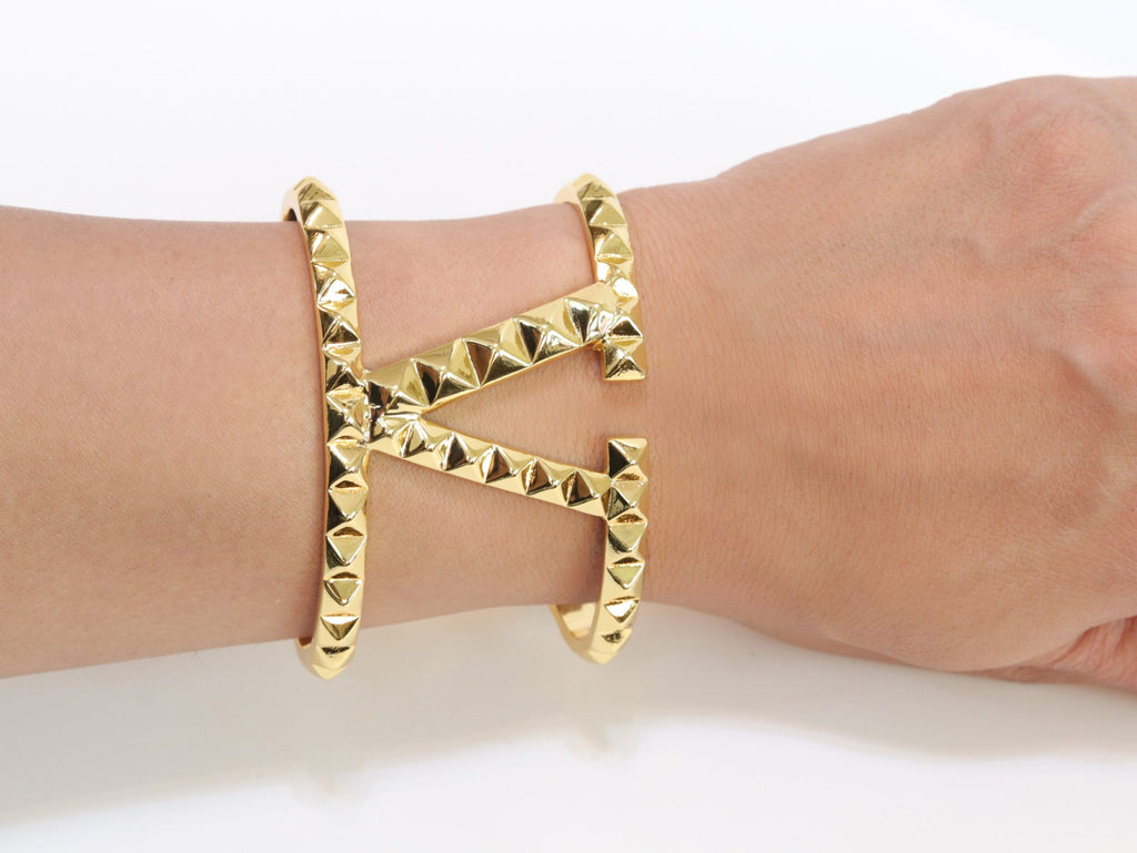 Large Alphabet V Bracelet in gold finish
