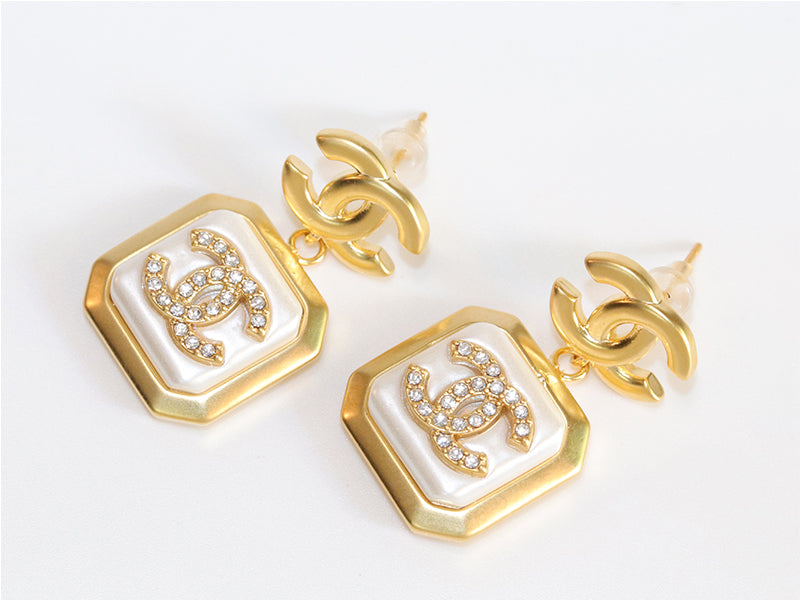 Double C square enamel drops