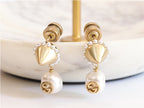 Small pearl drops with double G alphabets