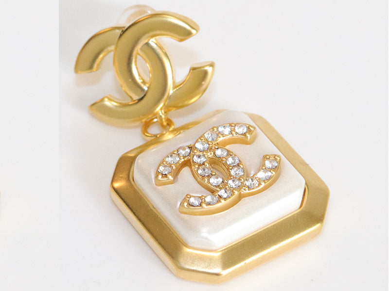 Double C square enamel drops