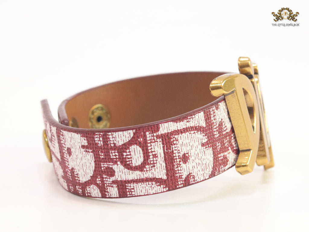 Alphabet D Red Strap Bracelet