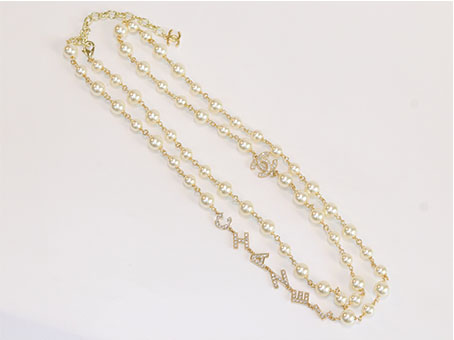 Alphabet double C pearl long chain