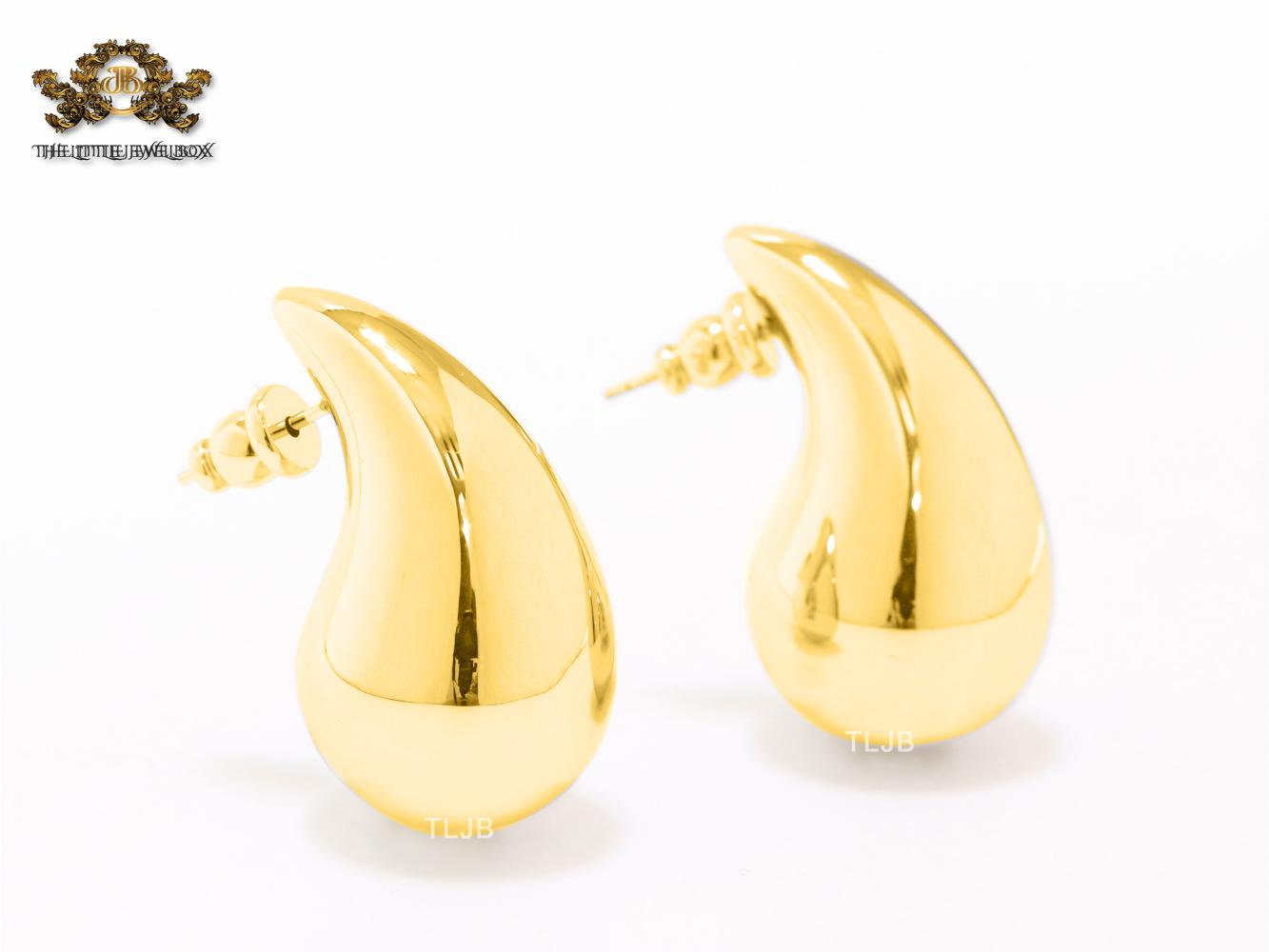 Teardrop gold studs - Medium 30mm