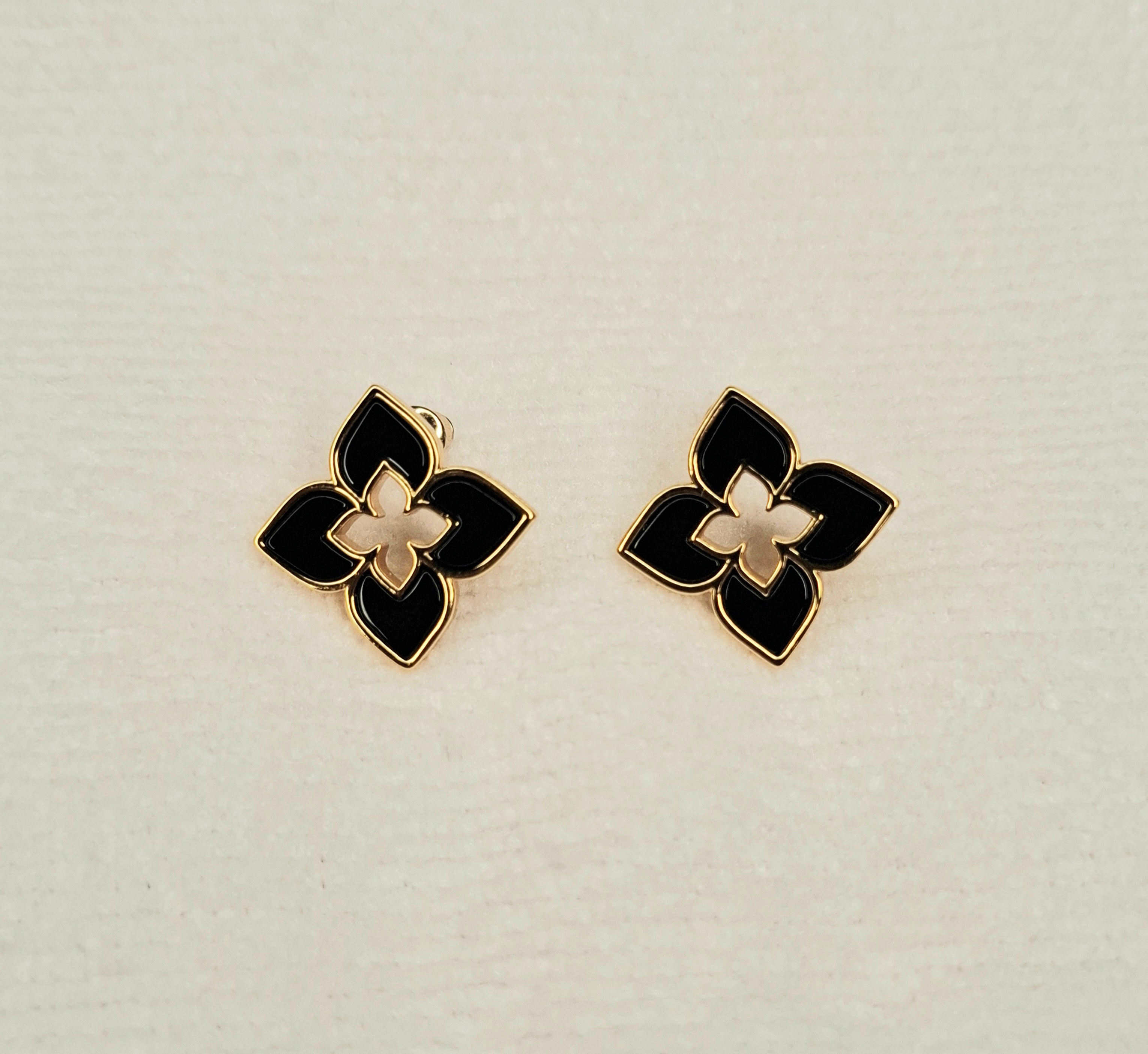 Alphabet RC Gold Plated Black Clover Plain Stud Earring