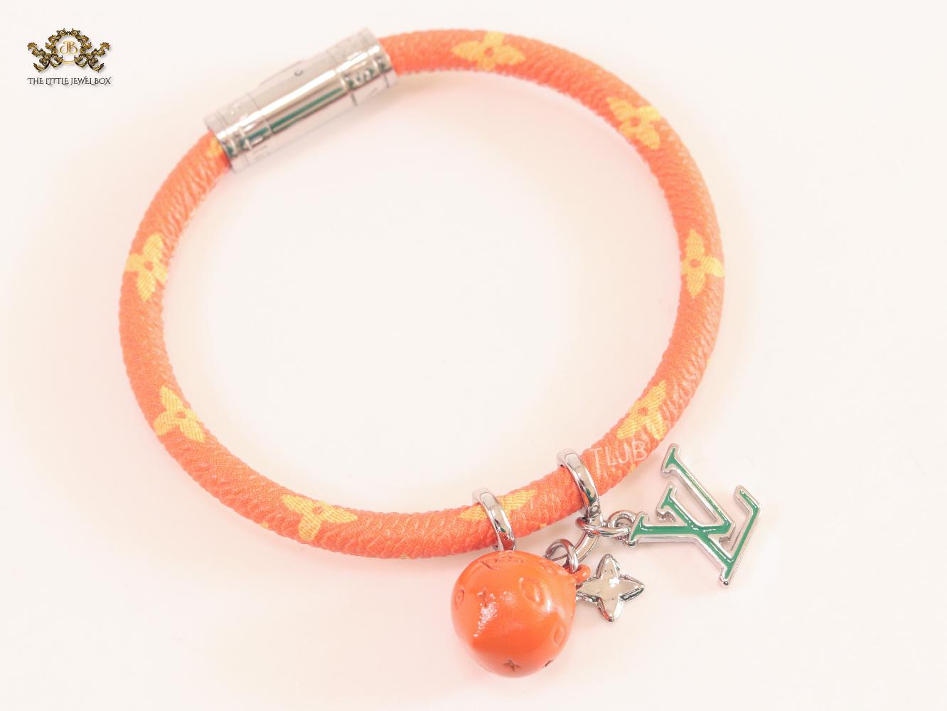 Alphabet L & V orange bracelet