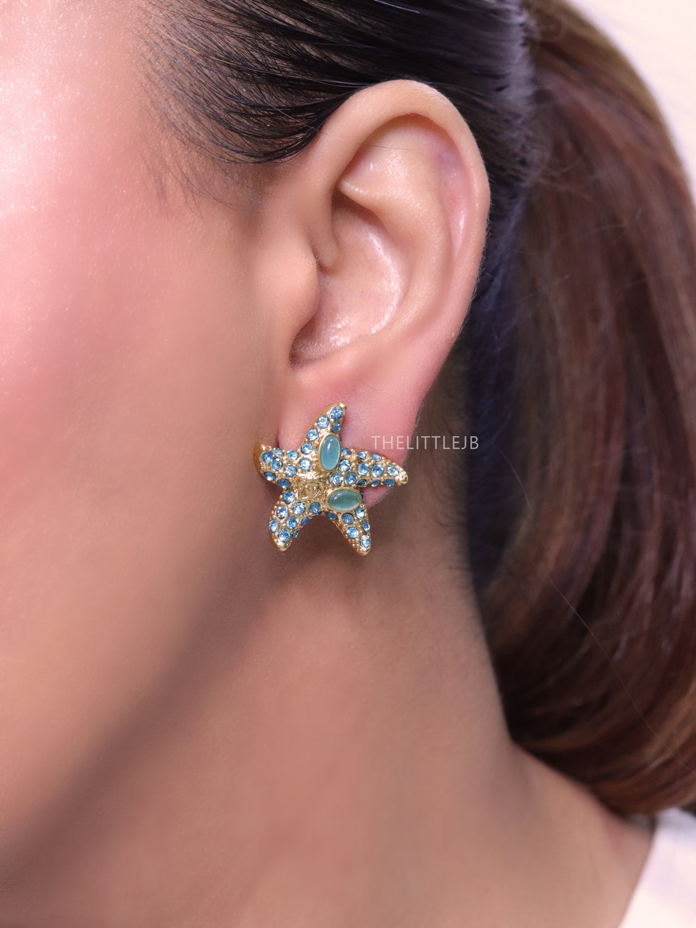 Aqua gold star studs