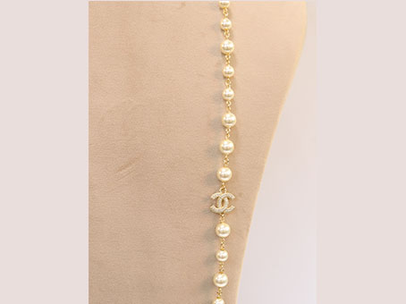 Alphabet double C pearl long chain