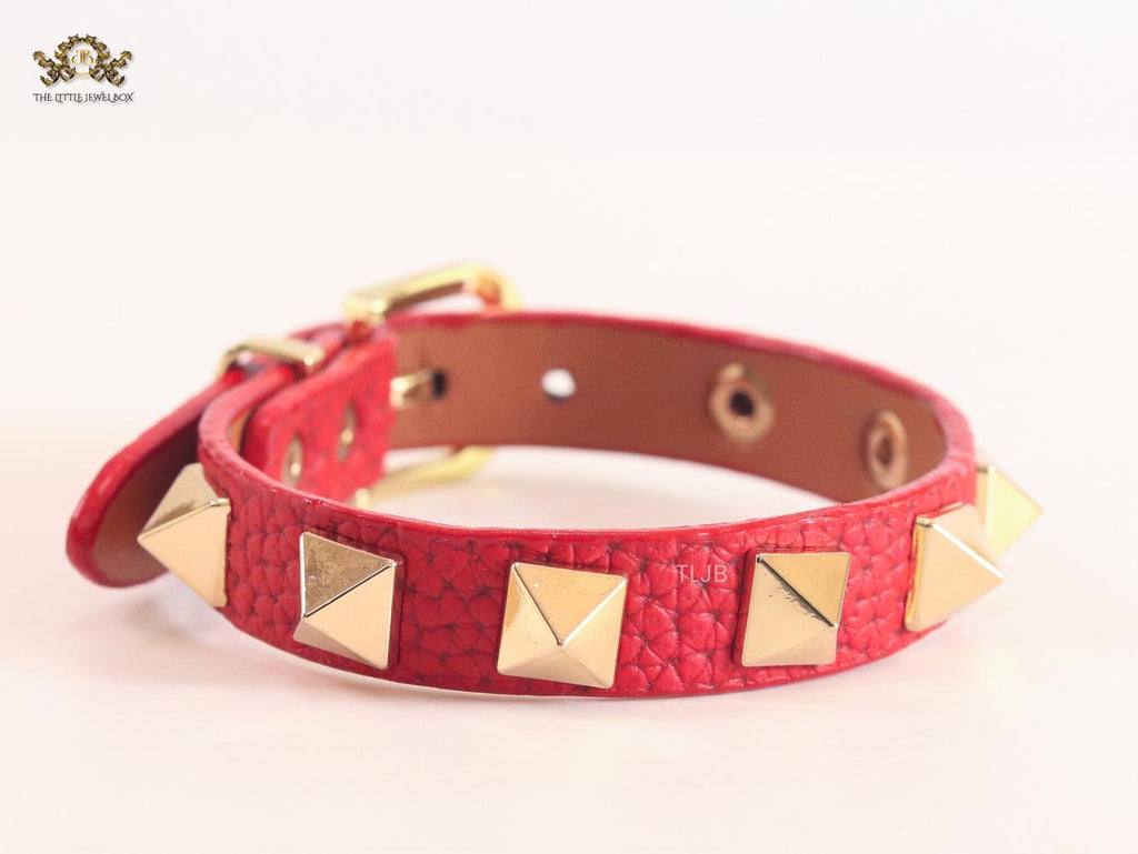 Alphabet V rockstud red bracelet