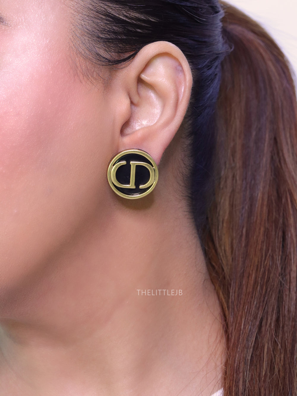 Black & Gold enamel studs