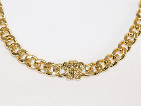 Alphabet F and medusa link chain