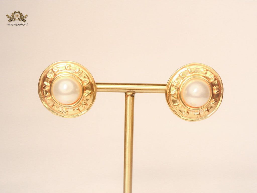 Double C pearl studs in Gold
