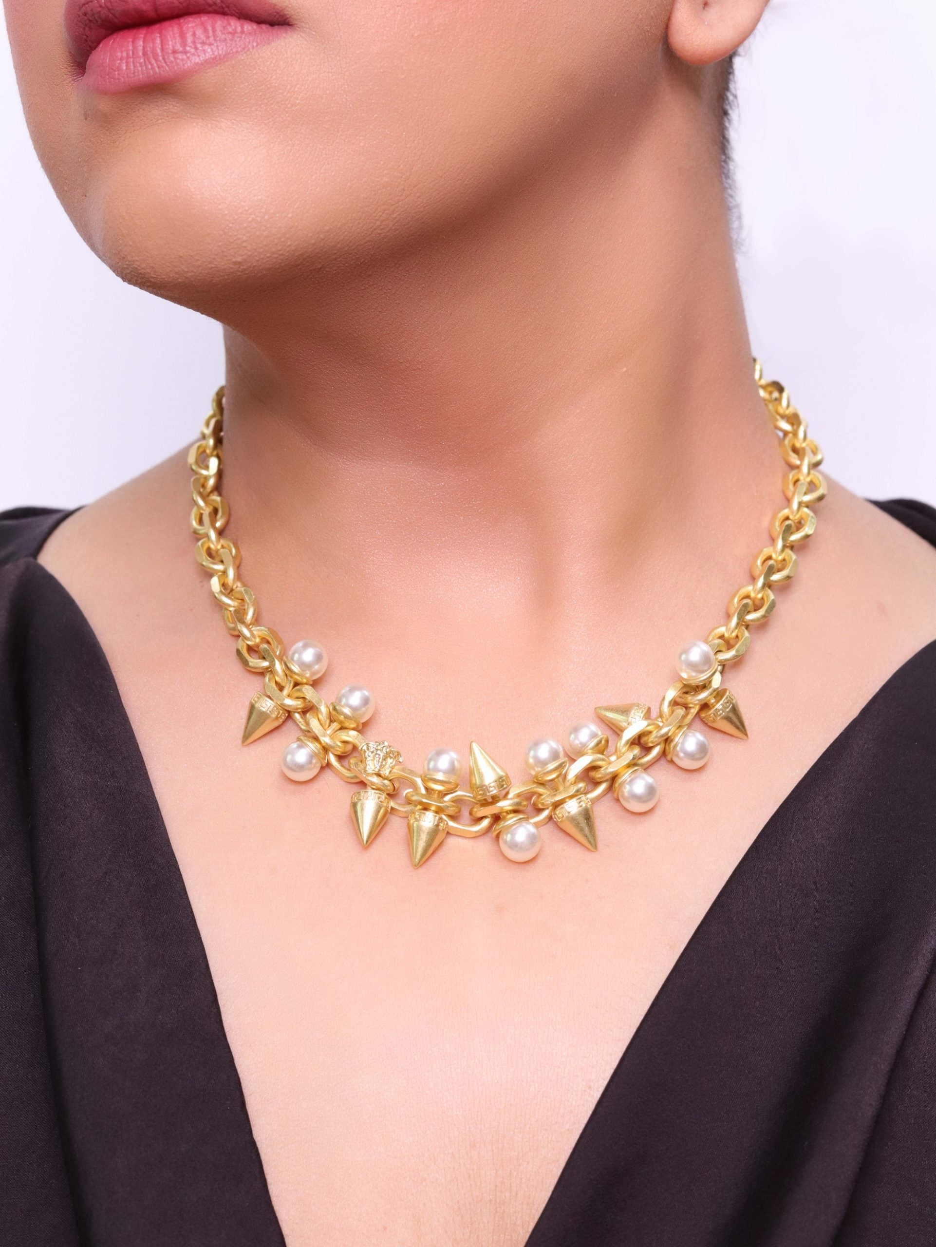 Pearl studs link chain