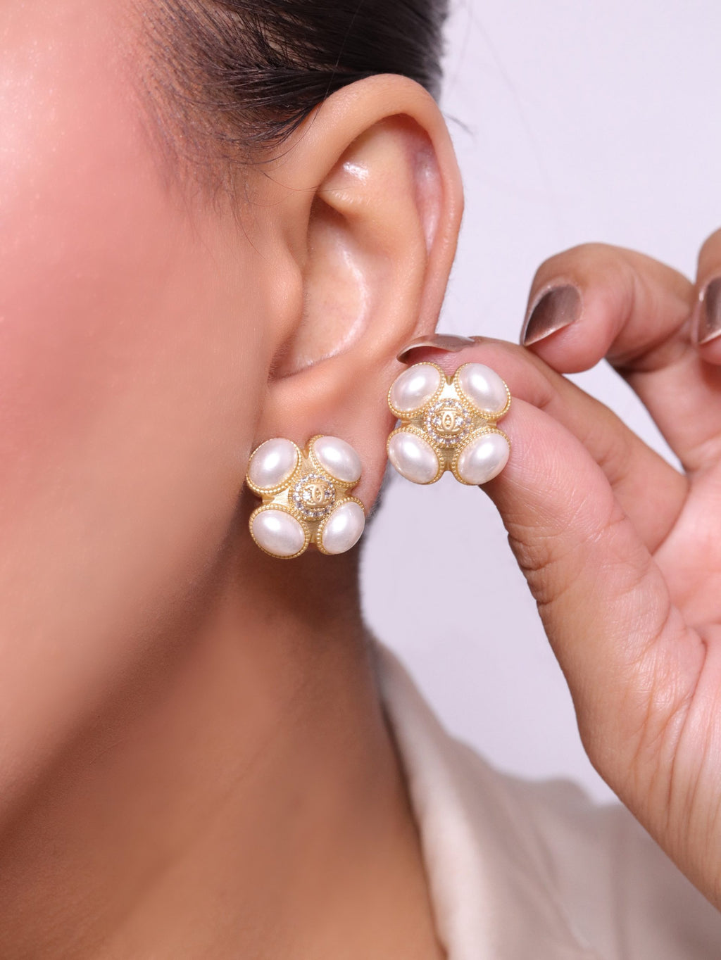 Gold double C CZ & pearl Bubble Square Studs