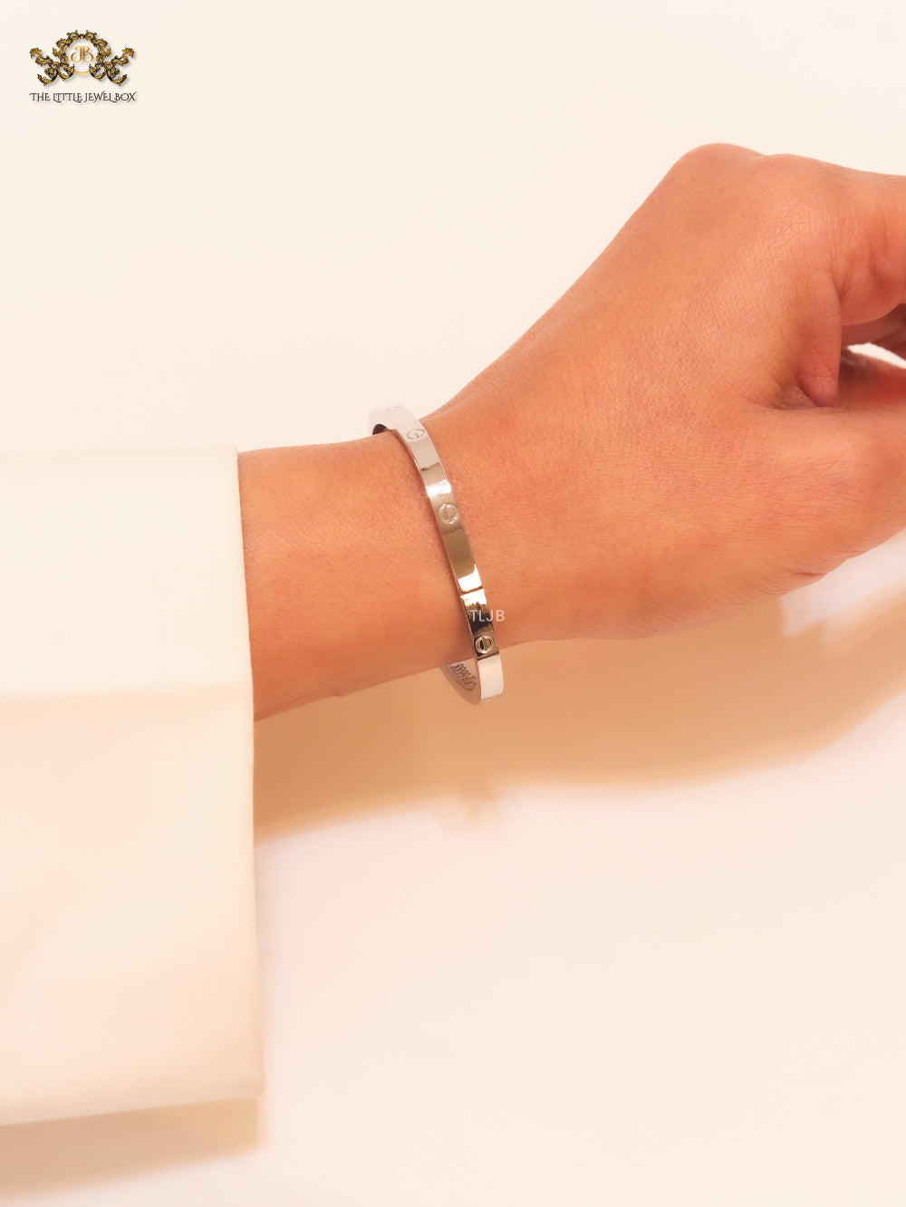 Silver plated rectangular screw bracelet