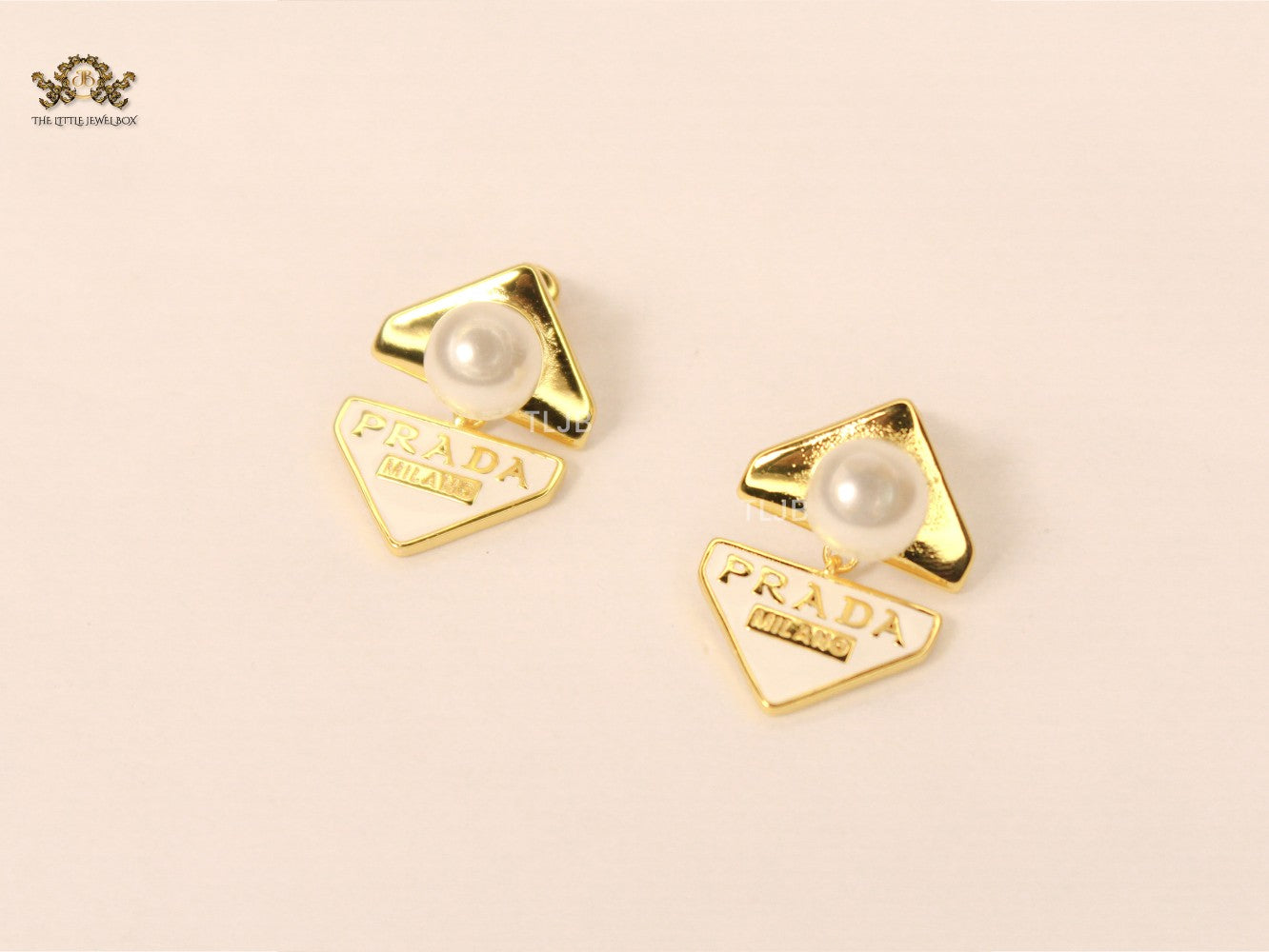 Alphabet P white triangle Studs
