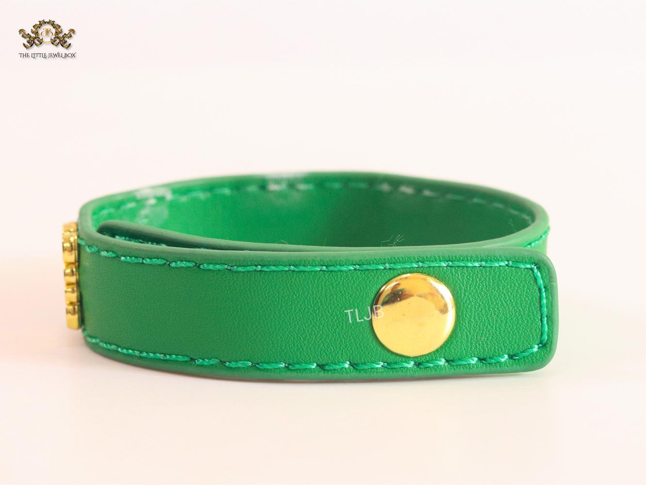 Alphabet L green leather bracelet
