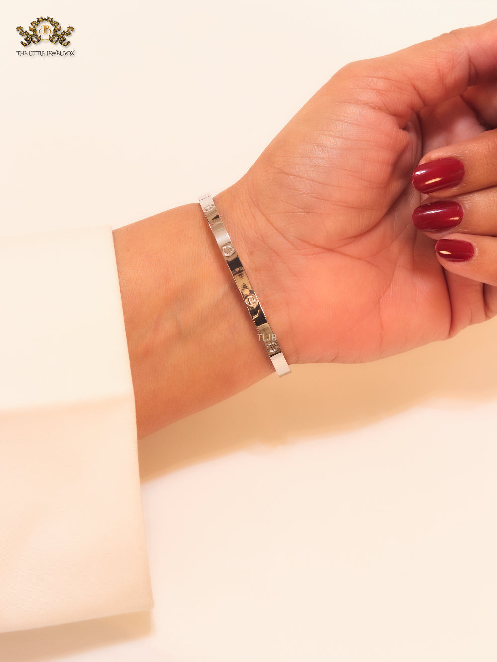 Silver plated rectangular screw bracelet
